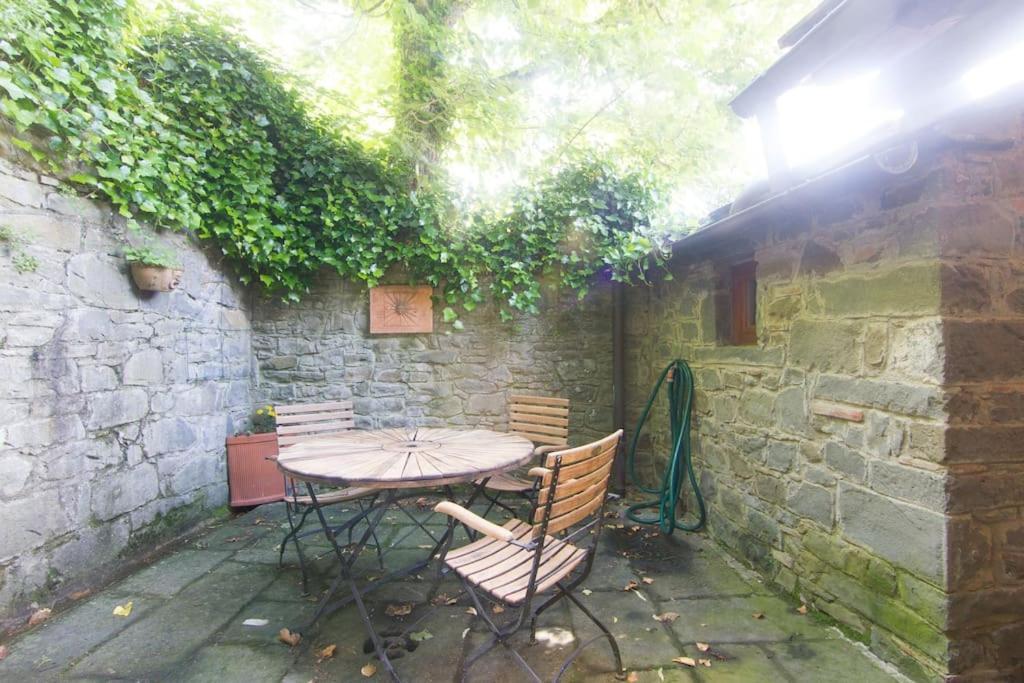 Villa Alla Trappola San Clemente in Valle Bagian luar foto
